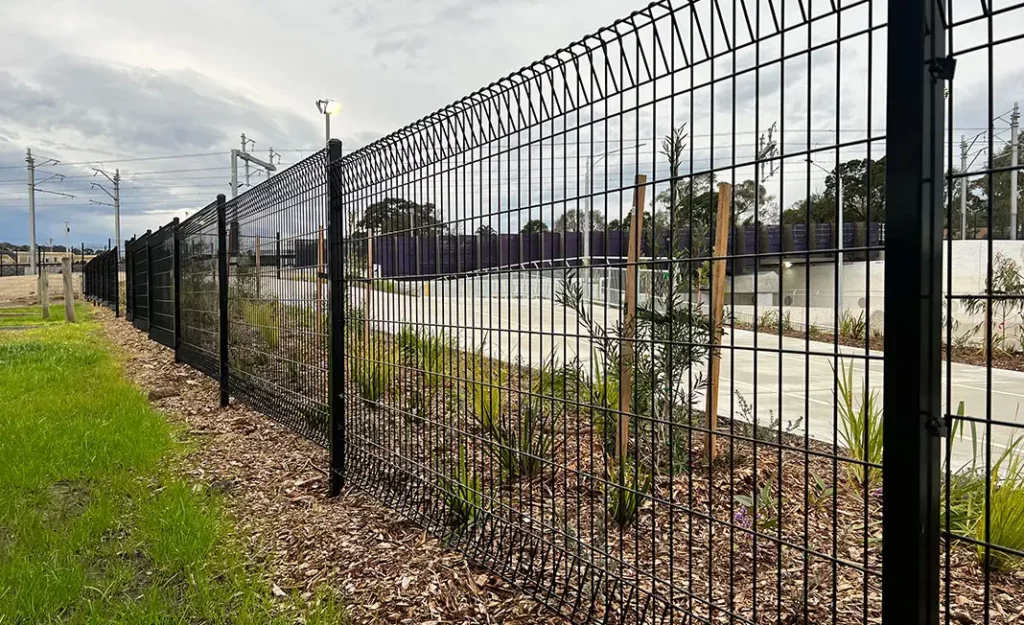 Mesh Fencing